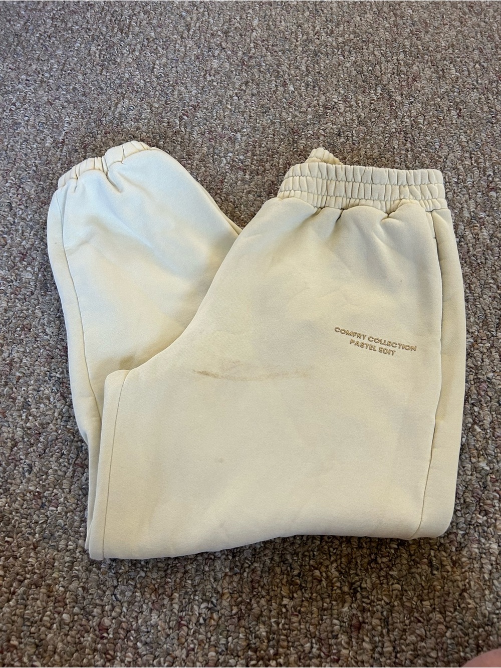 Comfrt Pastel Edit Fleece Joggers Sweatpants - Picture 2 of 6